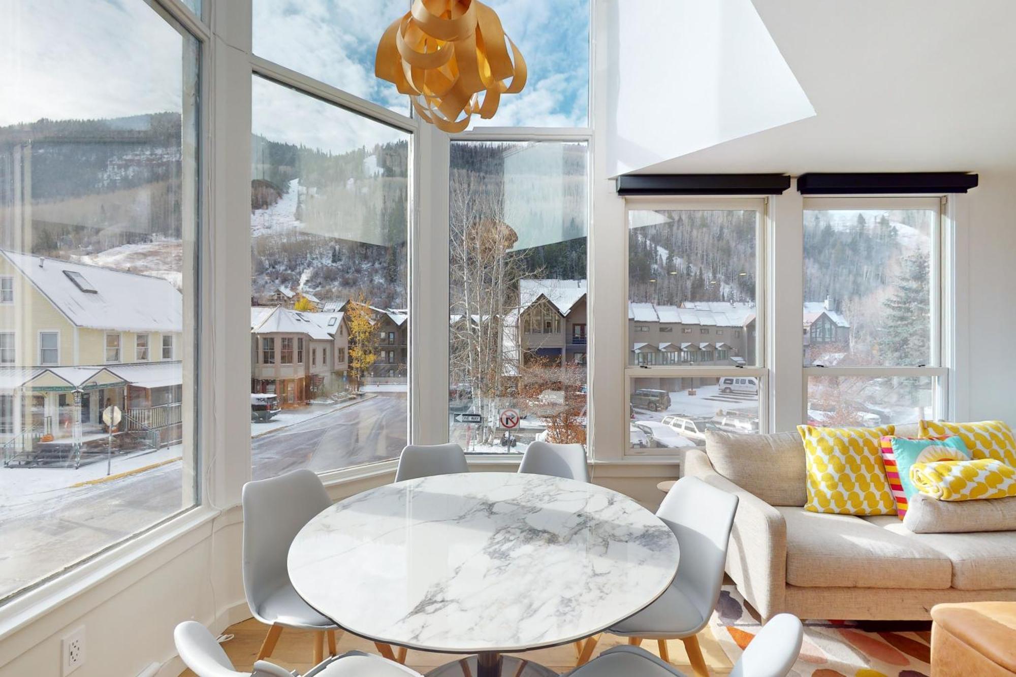 Pacific Ave West 615 - Mountain View Penthouse Apartment