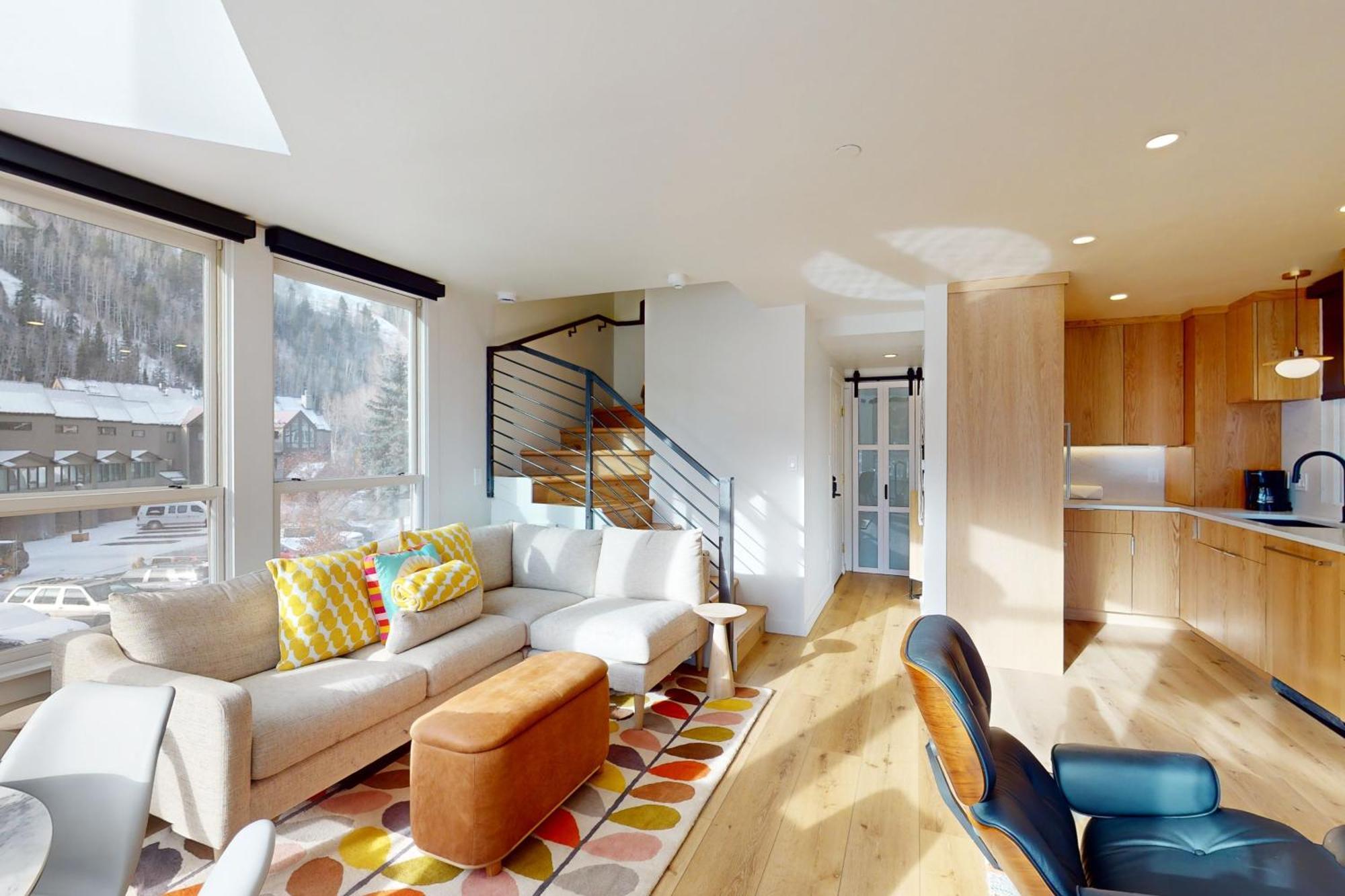Pacific Ave West 615 - Mountain View Penthouse *